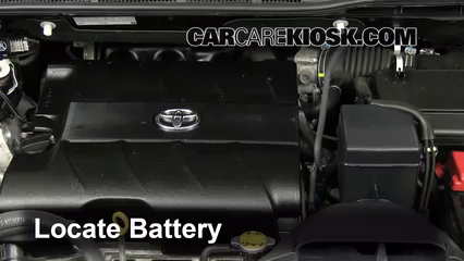 2011 Toyota Sienna XLE 3.5L V6 Battery Replace